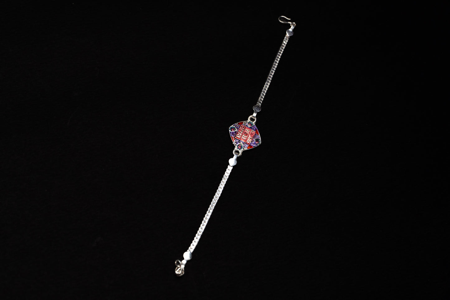 Majestic Crest 0.01 Carat Lab-Grown Diamond 925 Silver Rakhi
